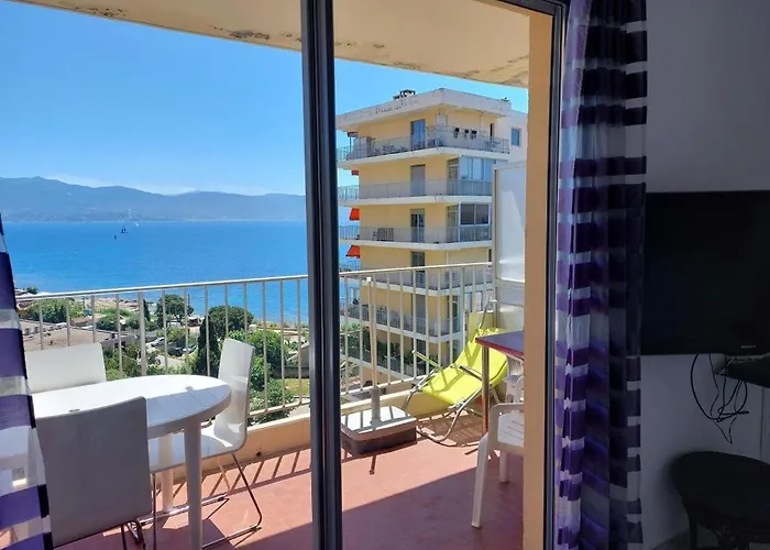 Ajaccio Vue Imprenable Appt 3 P Pour 4 Ou 5 Personnes Sanguinaires 300M Plages Et Merpersonnes