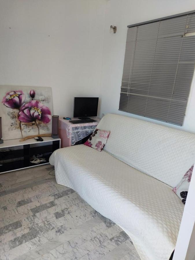 Ajaccio Vue Imprenable Appt 3 P Pour 4 Ou 5 Personnes Sanguinaires 300m Plages Et Merpersonnes Ajaccio (Corsica)